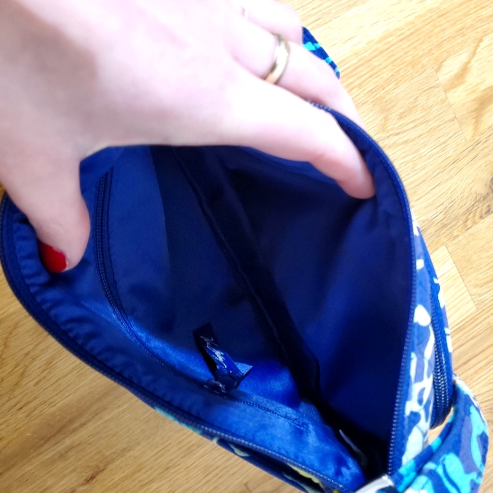 Vera Bradley Crossbody - Picture 3 of 3